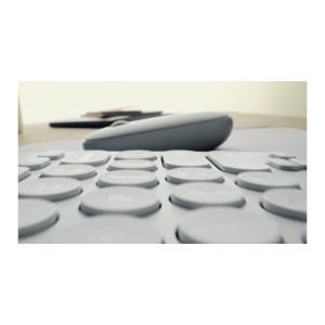 Logitech 920-012227 teclado Ratón incluido Universal RF Wireless + Bluetooth QWERTY Español Grafito